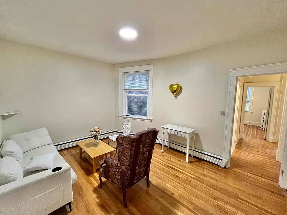 1725 Commonwealth Ave #2