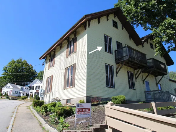 9 Beacon St APT 3, Somersworth, NH 03878