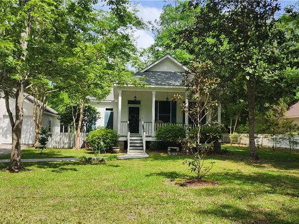 71286 Saint Mary St, Abita Springs, LA 70420