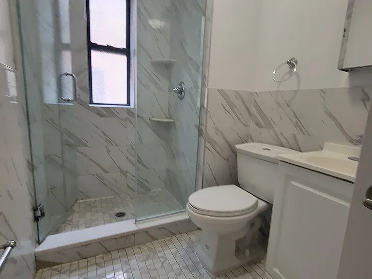 3147 Broadway #18 — Photo 2