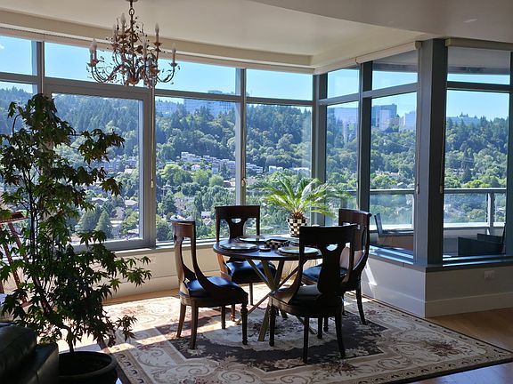 dining space - furnished