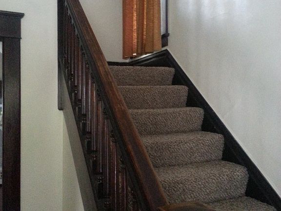 5th image of 302 E 4th St