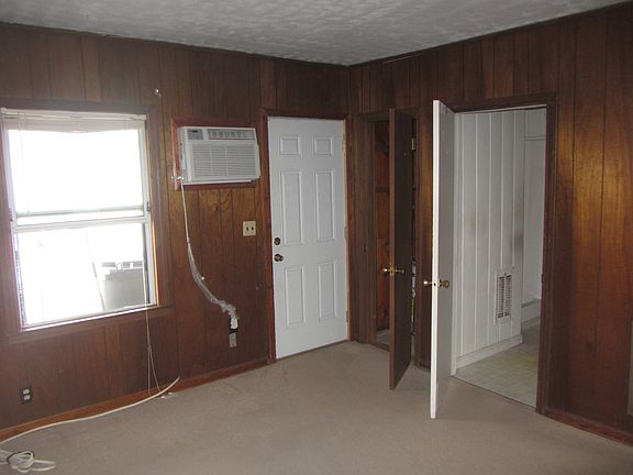 5th image of 15091 Fort Campbell Blvd APT 04