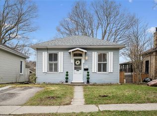 56 Walnut St, Brant, ON N3L 2J3
