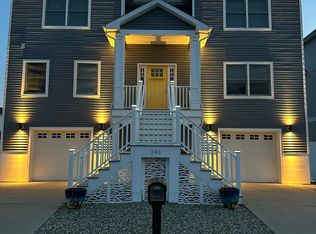 240 Fernwood Dr, Bayville, NJ 08721