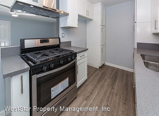 2nd image of 790 Mira Mar Ave APT 5