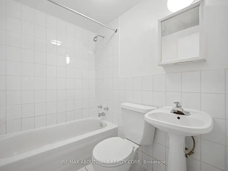 203 Nelson St #3 — Photo 18