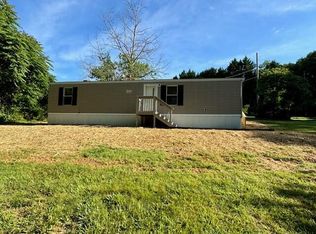 1617 Farm View Rd, Glade Hill, VA 24092