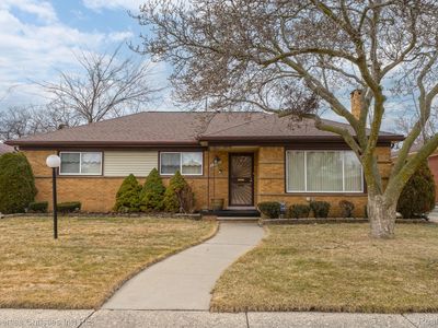 20461 Carol St, Detroit, MI, 48235