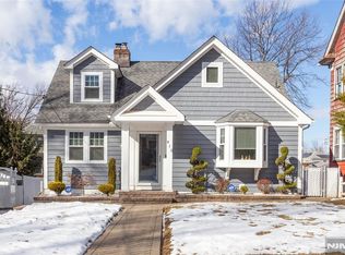 412 Carmita Ave, Rutherford, NJ 07070