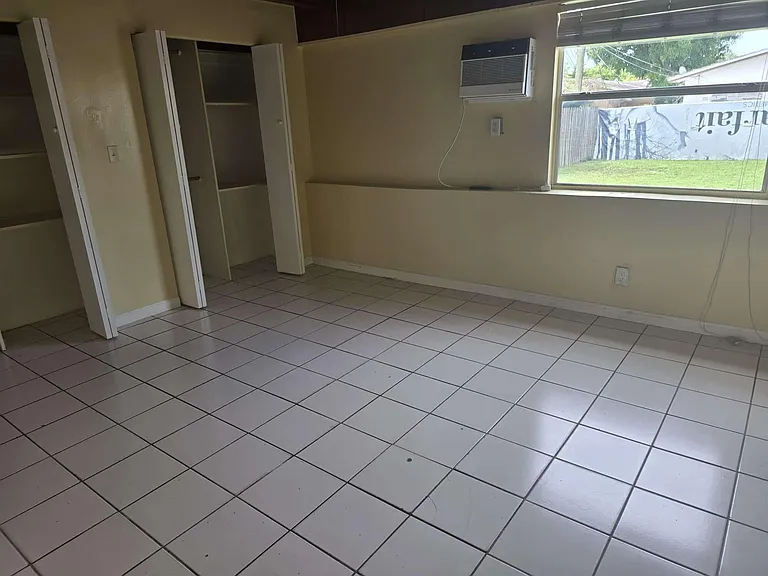 1912 Taft St #1-2 — Photo 7