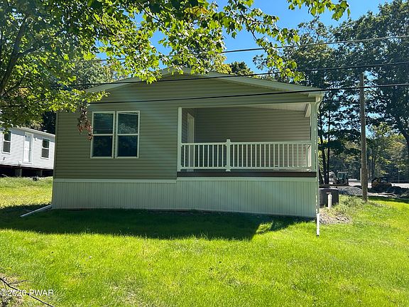 3rd image of 113 Rustic Rd