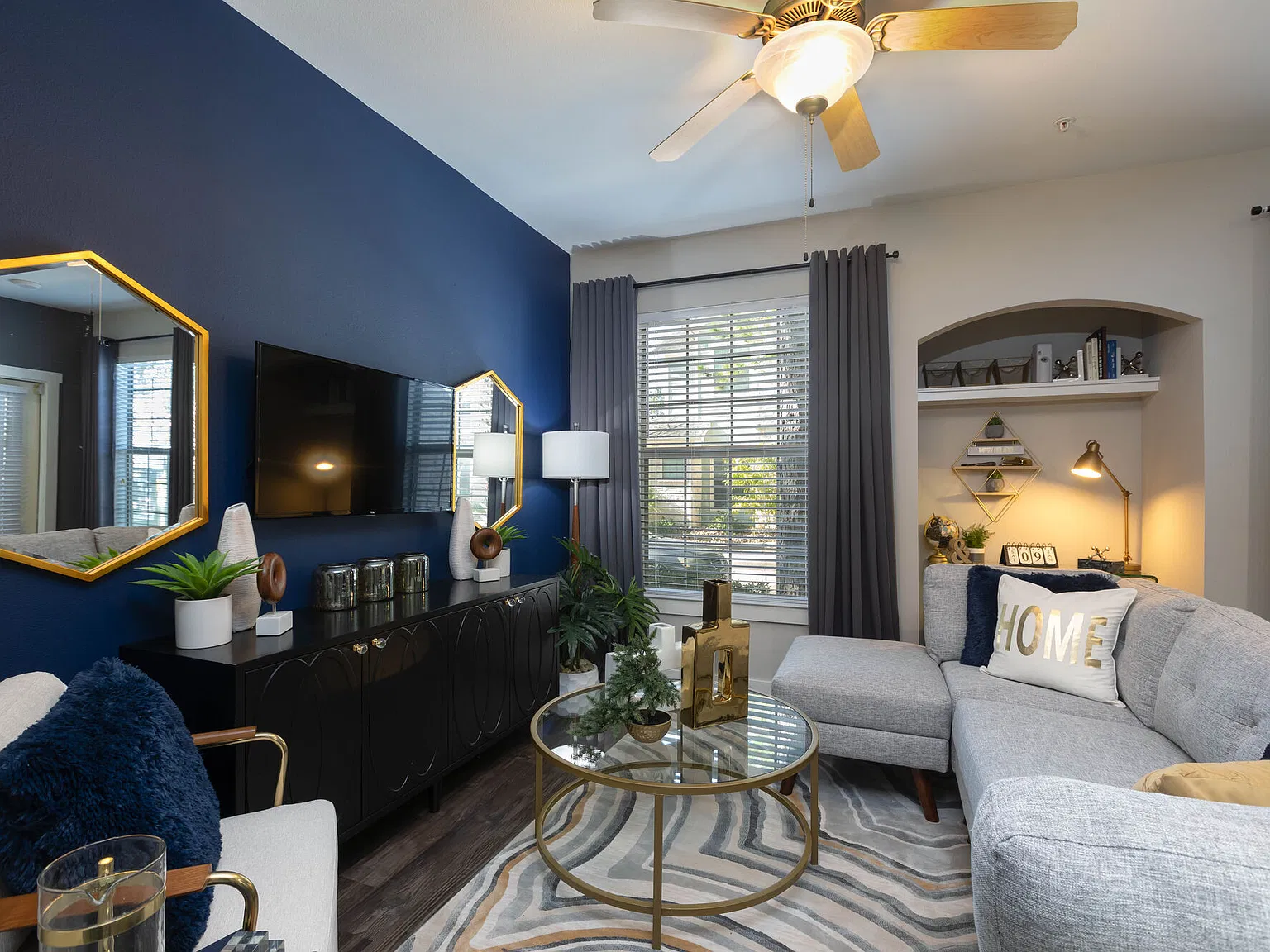 Lakefront Villas — Photo 4