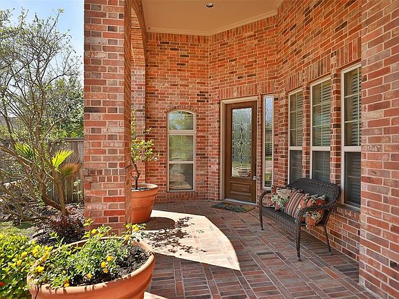 2nd image of 102 Watercress Cir