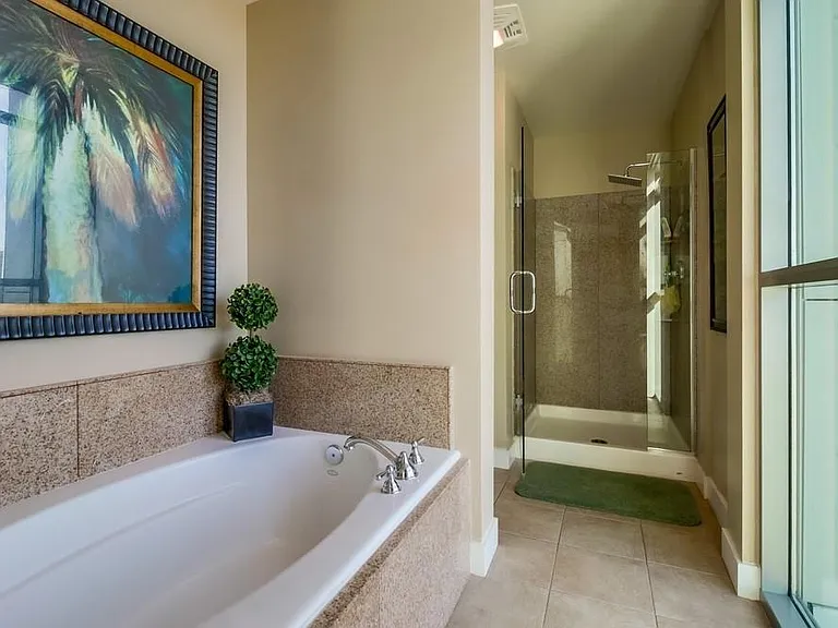 801 Ash St #1601 — Photo 15