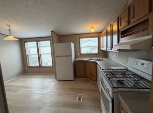 19542 Homestead Ln #190, Rockwood, MI