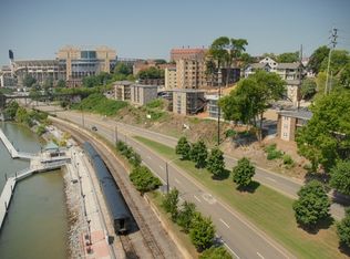 820 W Hill Ave APT 204, Knoxville, TN 37902