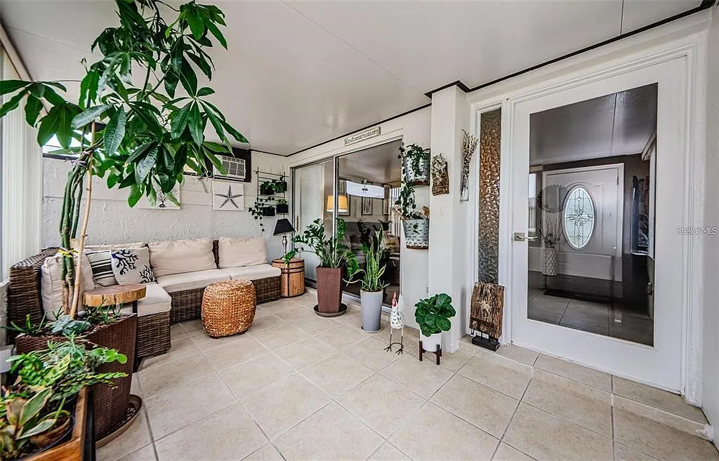 2 bed, 2.0 bath, 1000 sqft, $2,200 — Photo 4