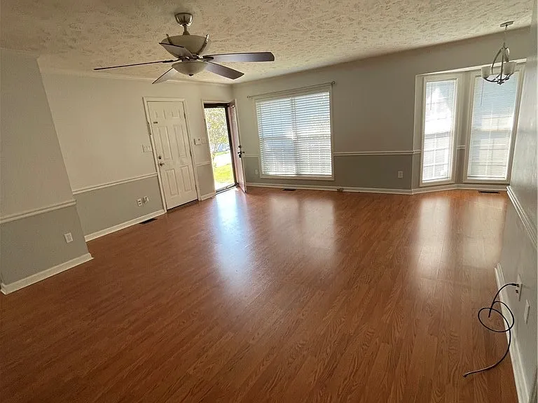 333 Abbottswood Dr — Photo 4