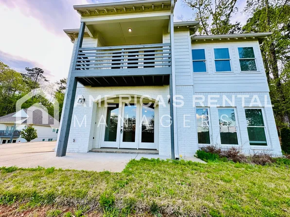 3690 Kirkstone Way, Birmingham, AL 35216