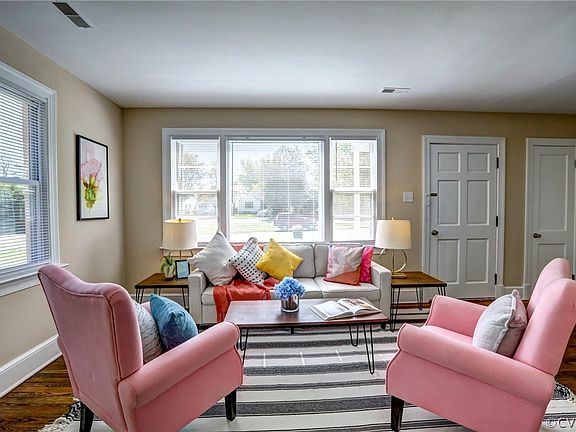 5th image of 2922 Briar Ln