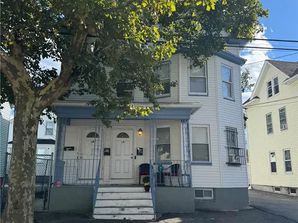 16 Calla St, Providence, RI 02905