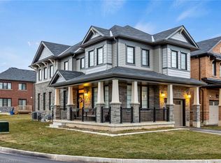 31 Magdalena St, Hamilton, ON L8J0M3