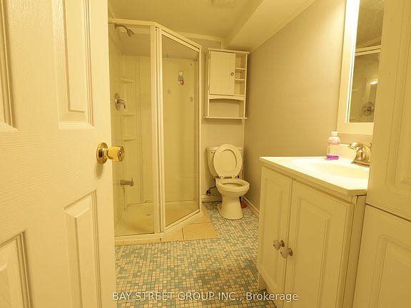 3rd image of 280 Boisdale Ave