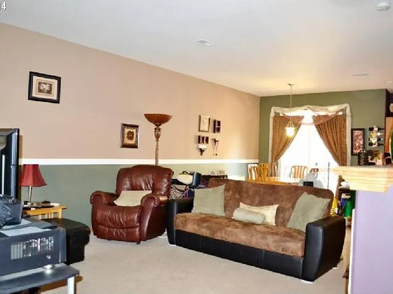 17372 SW Donald Ct — Photo 3