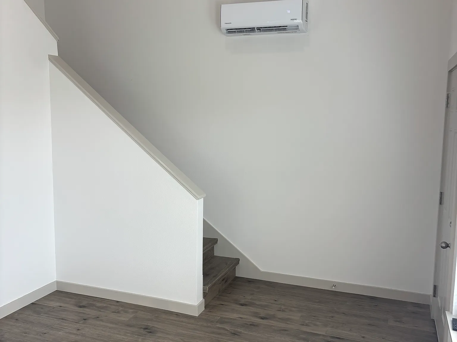 2 bed, 650 sqft, $1,450 — Photo 3