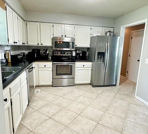 4th image of 6103 Shetland Ln