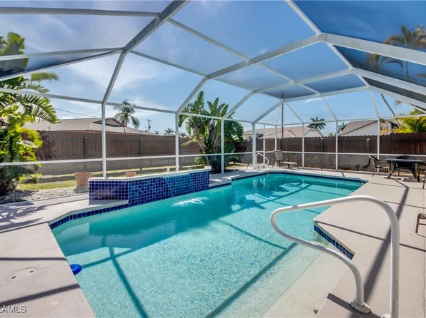 627 SE 20th Pl, Cape Coral, FL 33990