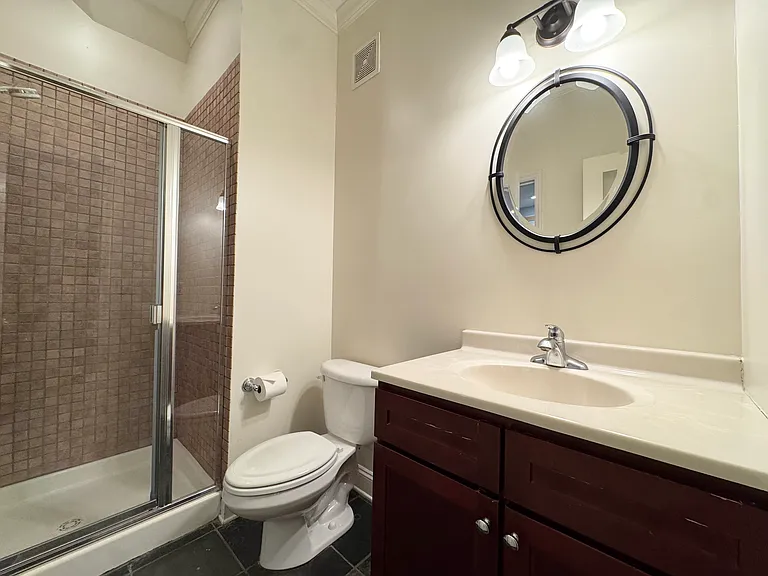 2929A McGee Trafficway #200A — Photo 10