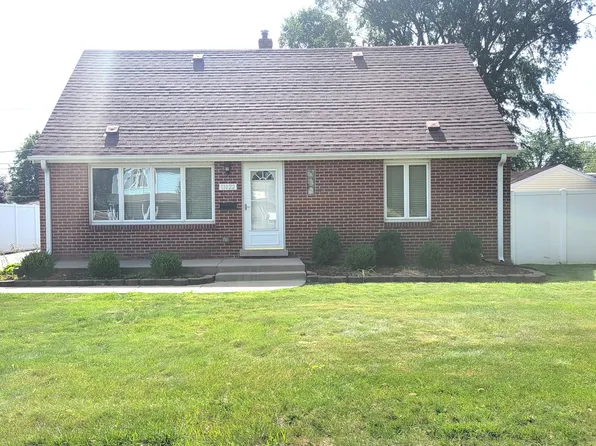 11022 Massasoit Ave, Chicago Ridge, IL 60415