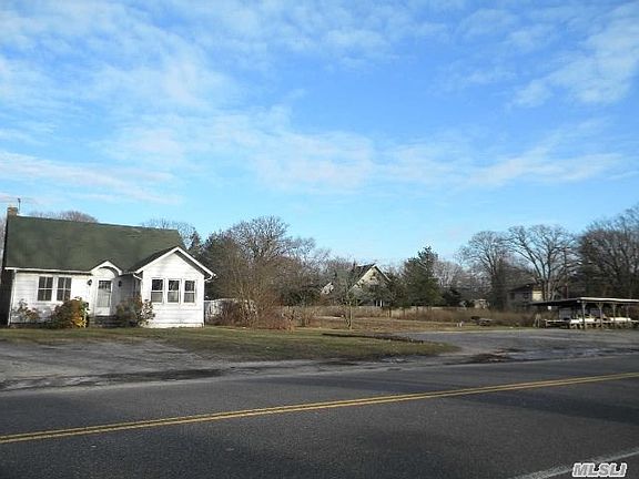 3rd image of 109 Lakeland Ave