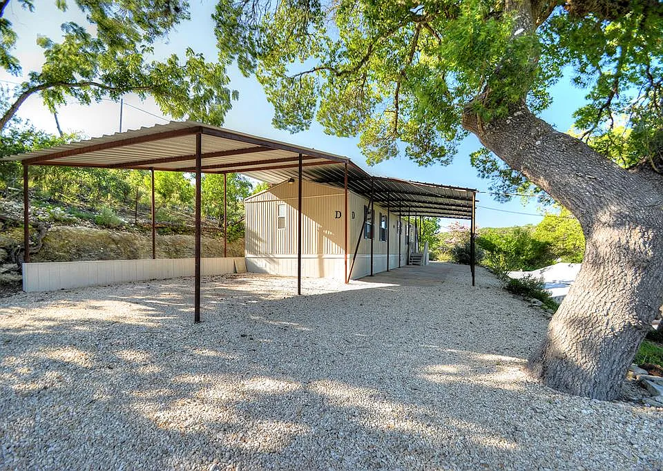 110 Garner Dr