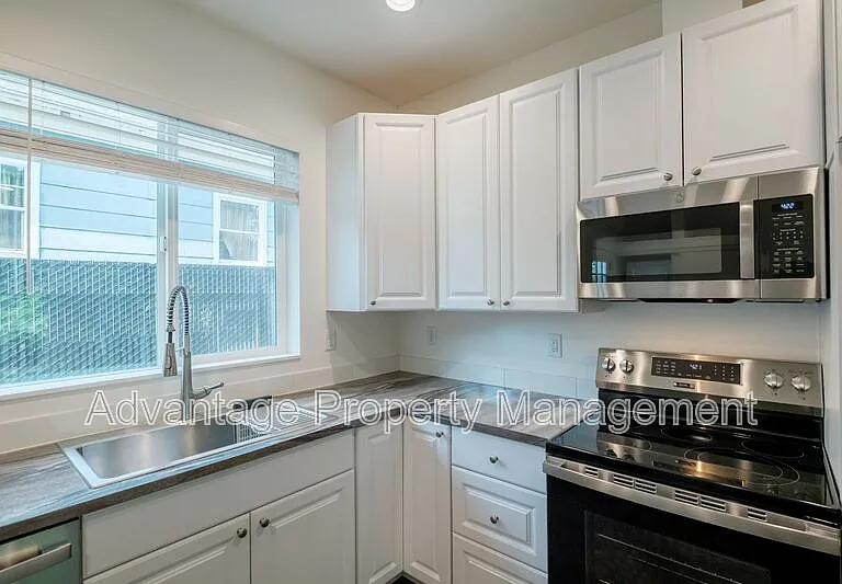 2190 SE Marion St — Photo 22