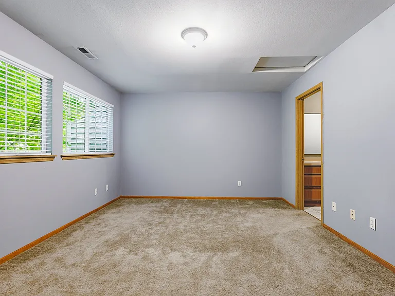 4811 43rd Ln SE — Photo 16