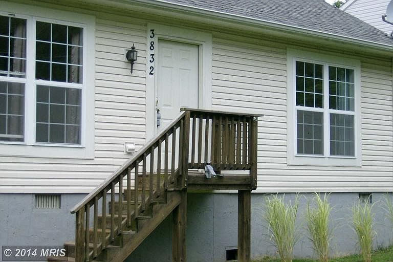 Exterior (Front)