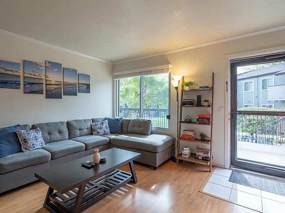 4th image of 1126 Cherry Ave APT 60