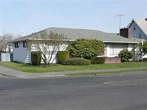 1st image of 1501 W Pioneer