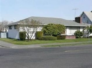 1501 W Pioneer, Puyallup, WA 98371