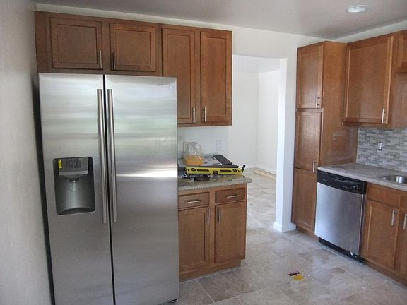 2nd image of 3538 College Ave #3538