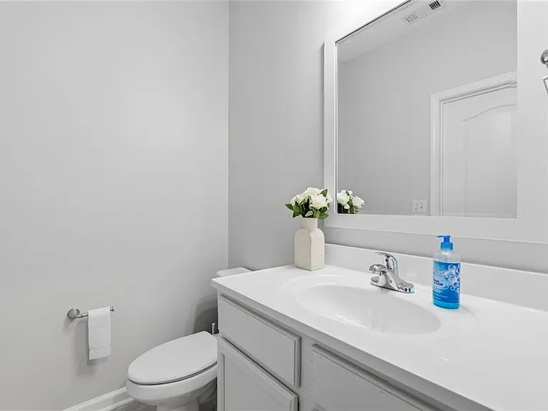 2148 Splitrail Trl NE — Photo 25