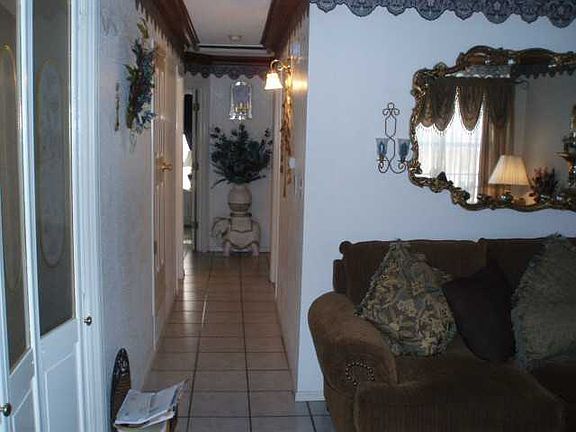 4th image of 12174 Banner Hill Ave
