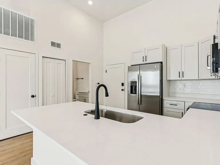 The Milk Stacks: Boutique Luxury Living in Downtown Orlando's Milk District — Photo 83