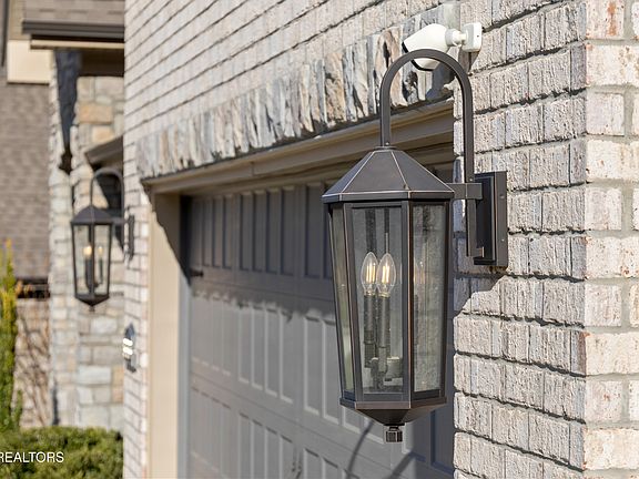 3rd image of 8338 English Hill Ln