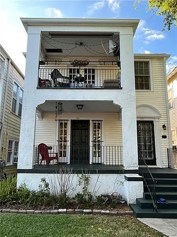 129 N Alexander St — Photo 1