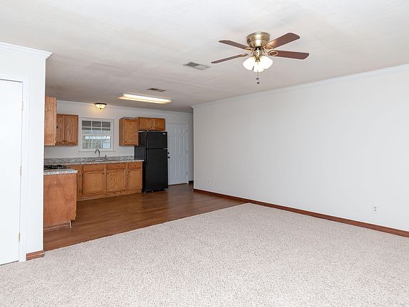 2nd image of 507 Vicki Dr