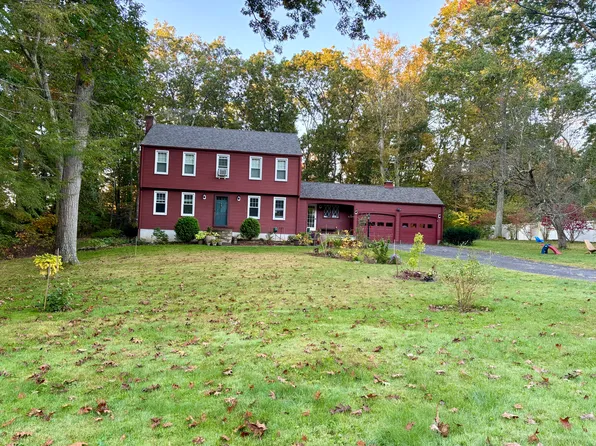 68 Cornwall Dr, Coventry, CT 06238